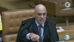 gabinete-de-alexandre-de-moraes-no-stf-pediu-relatorios-ao-tse-por-meios-nao-oficiais,-diz-jornal