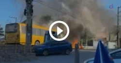 video:-onibus-amarelinho-e-alvo-de-incendio-criminoso-em-florianopolis