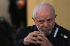 lula-diz-que-venezuela-vive-regime-‘desagradavel’-e-de-‘vies-autoritario’,-mas-nega-ditadura