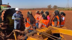 mulheres-sao-treinadas-para-o-trabalho-em-usinas-de-cana-de-acucar