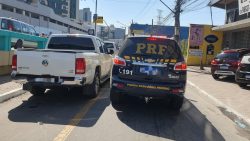 carro-envolvido-em-estelionato-e-recuperado-pela-prf;-motorista-e-preso-com-documento-falso