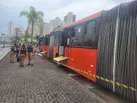 jovem-morre-apos-ser-esfaqueado-dentro-de-onibus-em-curitiba