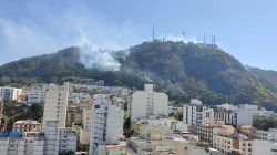 para-combate-a-incendio,-agentes-de-transito-impedem-acesso-ao-morro-do-cristo,-em-juiz-de-fora