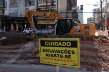 interdicao-para-obras-do-vlt-e-suspensa-em-trecho-da-avenida-conselheiro-nebias,-em-santos