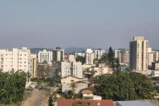 corredor-de-fumaca:-como-queimadas-na-amazonia-e-no-centro-oeste-mudam-paisagem-em-joinville