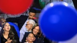 pontos-chave-da-convencao-democrata-que-oficializou-a-candidatura-de-kamala-harris