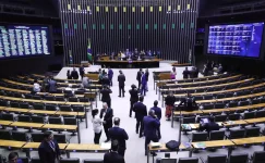 fundo-eleitoral:-candidatos-de-psd,-pt-e-novo-estao-entre-os-primeiros-a-receber-repasses-em-sc