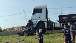 motorista-morre-em-engavetamento-na-rodovia-washington-luis-em-santa-gertrudes