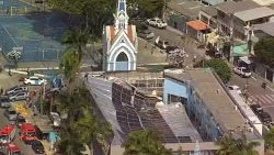 teto-de-santuario-desaba-e-deixa-dois-mortos-em-recife