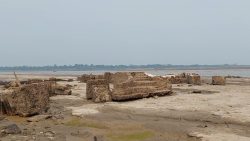 seca-do-rio-solimoes-revela-ruinas-historicas-da-coroa-portuguesa-no-amazonas;-veja-imagens