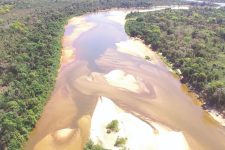 justica-determina-a-suspensao-da-captacao-de-agua-e-o-corte-de-energia-em-fazenda-para-evitar-que-bombas-sejam-ligadas