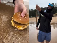 ‘verme-de-praia’-gigante-e-atraido-com-hamburguer-e-capturado-por-homem