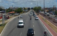 obras-voltam-a-alterar-transito-na-avenida-tancredo-neves-em-aracaju