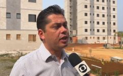 candidato-a-prefeitura-de-itapetininga,-jeferson-brun-visita-obras-de-residencial-e-fala-em-facilitar-o-acesso-a-moradia