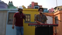 xande-de-pilares-estreia-no-rock-in-rio-como-embaixador-do-espaco-favela,-dedicado-a-novos-talentos-da-musica