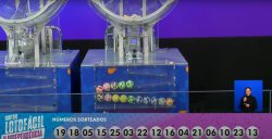 lotofacil-da-independencia:-bolao-de-maceio-ganha-premio-de-r$-2,3-milhoes