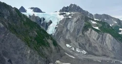 tsunami-de-17-metros-e-recuo-glacial:-os-impactos-do-deslizamento-de-terra-devastador-no-alasca