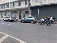 casal-estrangeiro-deixa-filhos-sozinhos-dentro-de-carro,-vai-as-compras-e-e-detido-em-sc