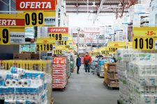 rede-de-supermercados-atacadistas-abre-mais-de-30-vagas-de-emprego-em-atibaia;-saiba-como-se-candidatar