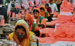 industria-textil-de-bangladesh-e-reativada,-mas-precariedade-de-seus-trabalhadores-continua