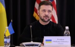 zelensky:-presenca-de-tropas-ocidentais-na-ucrania-ajudaria-a-‘forcar-a-russia-a-paz’